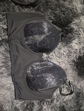Adore Me Black Lace-Trim Wireless Bra with Subtle Blue Sheen